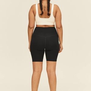 Girlfriend Collective bike short